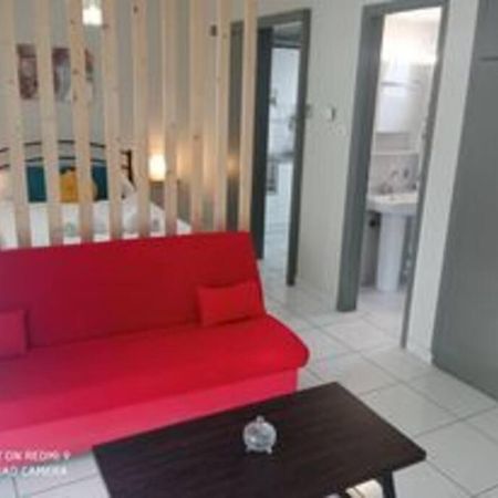 Lemon - Happyhostgr - Downtown Apartment Volos Eksteriør bilde